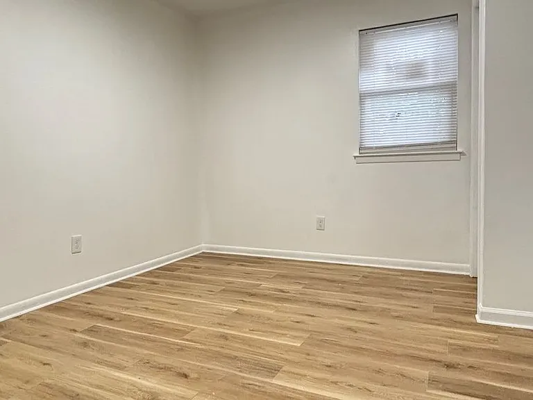 3406 Arapaho Trl — Photo 4