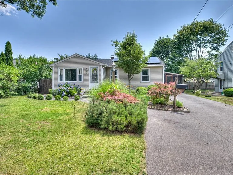 15 Whipple Ave — Photo 2