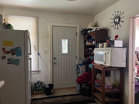 5th image of 747 20th St