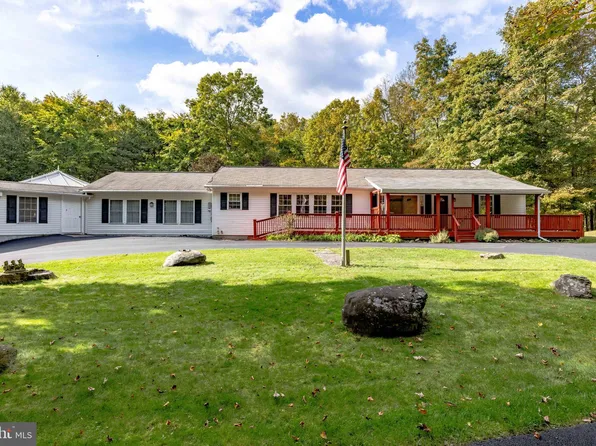 112 Barren Rd, East Stroudsburg, PA 18302