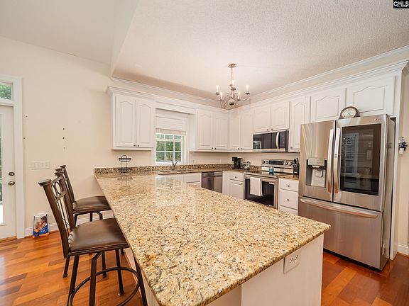 4th image of 105 Little Creek Dr