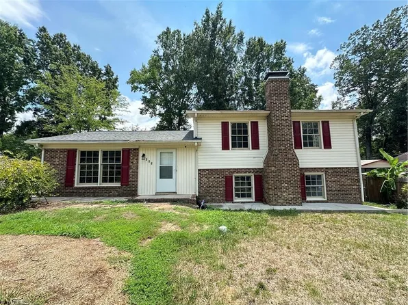 405 W Montcastle Dr, Greensboro, NC 27406