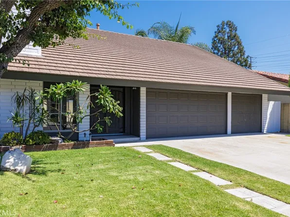 8571 Windlass Dr, Huntington Beach, CA 92646