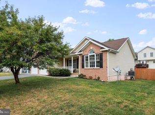 81 Bunting Ave, Martinsburg, WV 25405