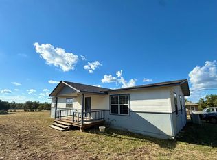 281 Oak Rd, Harper, TX 78631