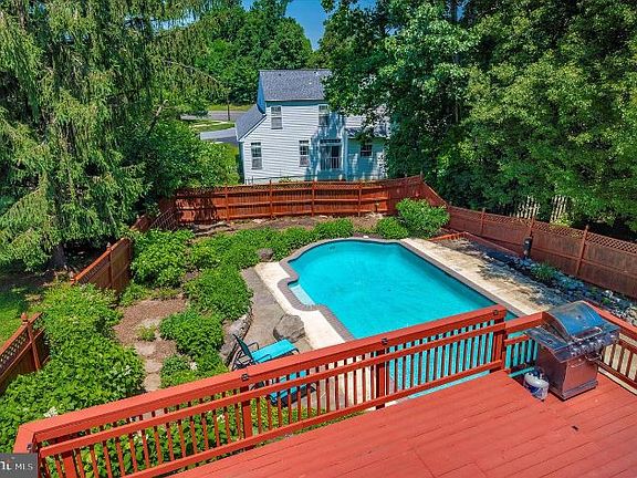 3rd image of 19152 Warrior Brook Dr