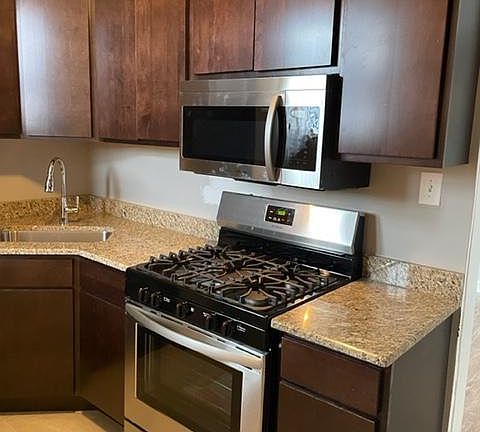 3rd image of 2035 N Kildare Ave #2E