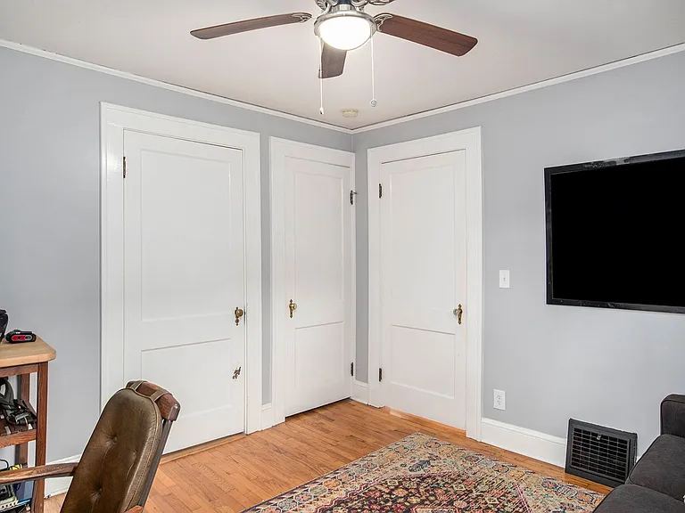 1755 Langston Ave SW — Photo 12