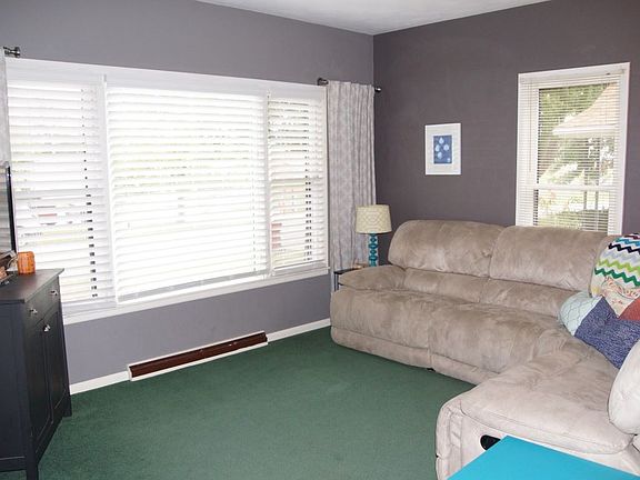 3rd image of 403 N Althea St