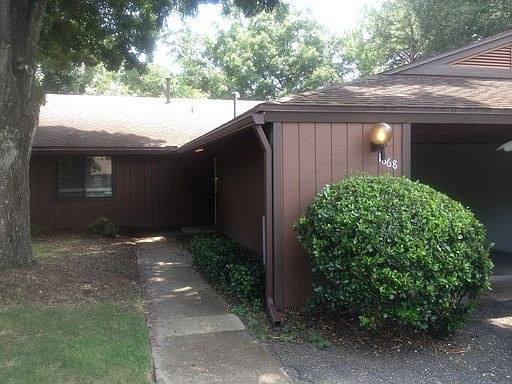 1st image of 1668 NW 19th Cir