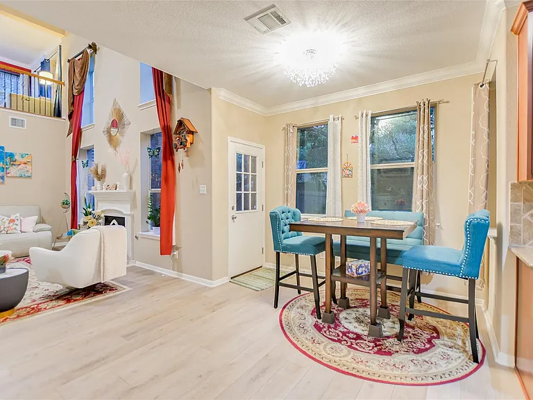 3706 Katie Ln — Photo 17