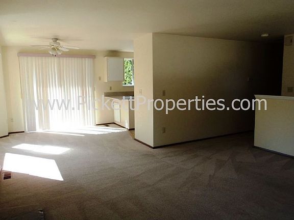 living room to dining room