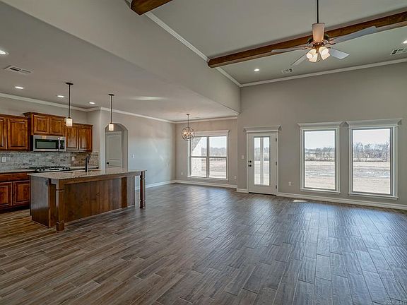 3rd image of 14670 Eagle Dr
