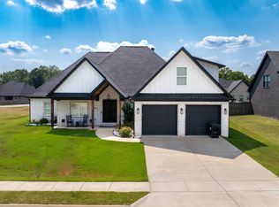 7009 Fields Dr, Benton, AR 72019