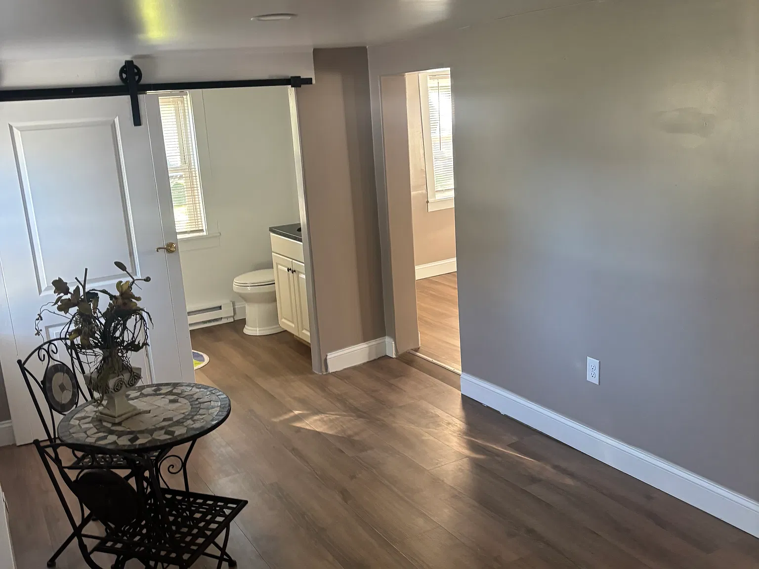 2 bed, 1.5 bath, $1,850 — Photo 3