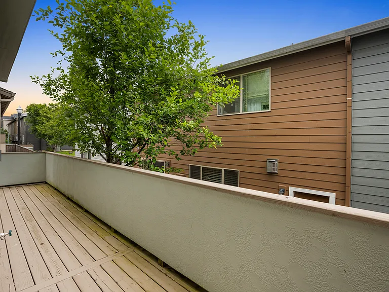 3308 NW 47th Dr — Photo 2