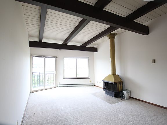 3rd image of 2529 Yale Ave E APT 302