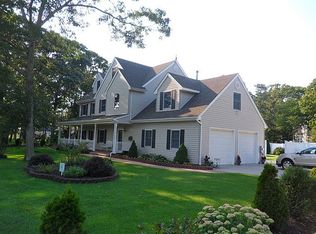 139 Head Of The Neck Rd, Bellport, NY 11713