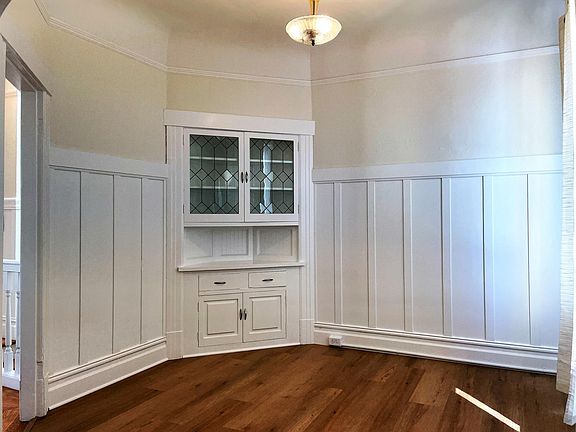 3rd image of 837 Columbus Ave #837