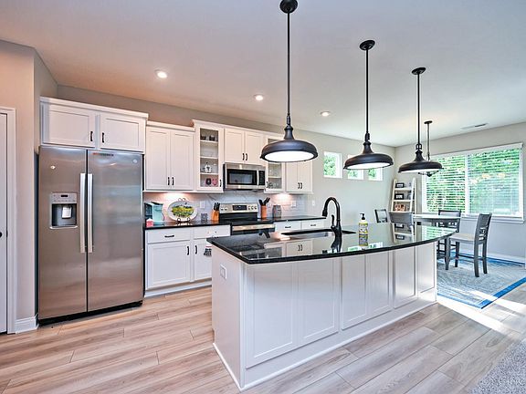 3rd image of 1341 Brookchase Cir