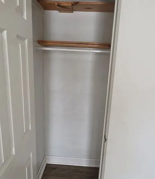 735 Syracuse Ave — Photo 4