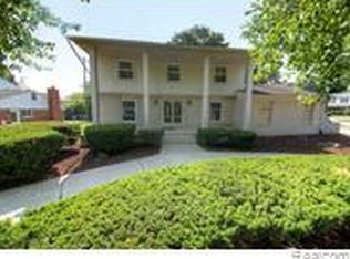27925 Arlington Dr, Southfield, MI 48076