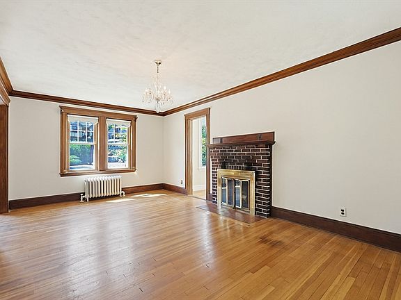 5th image of 16 Ravenna Rd