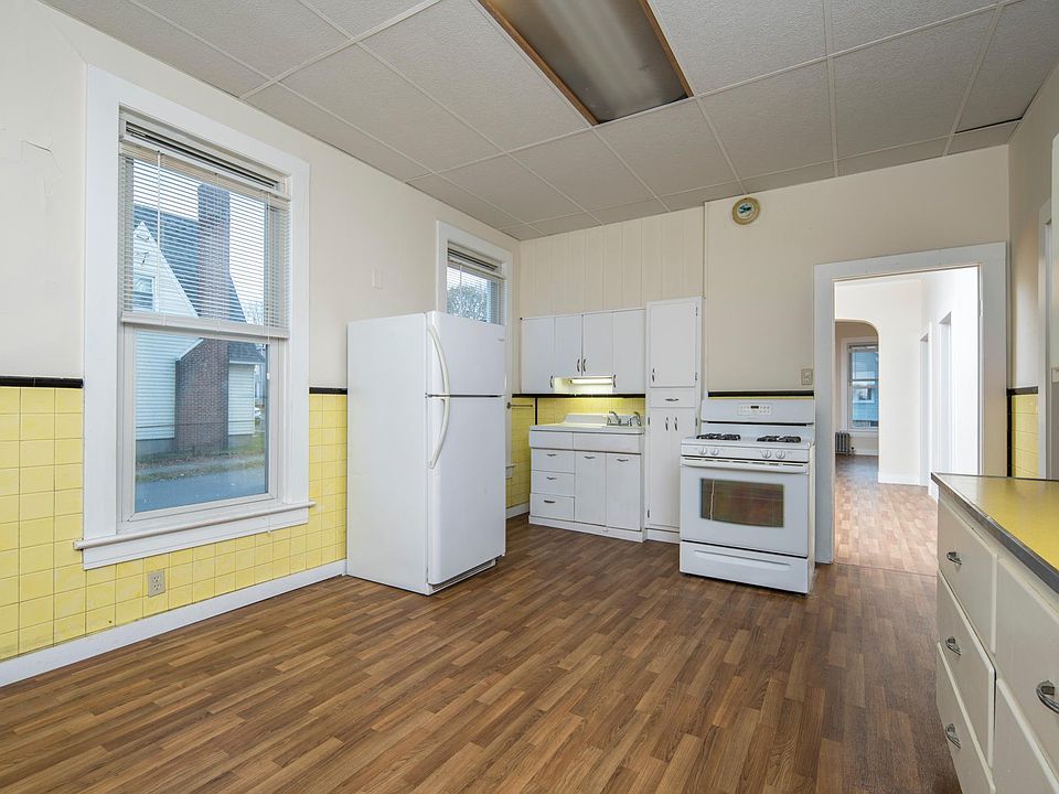1st image of 629 4th Ave #1