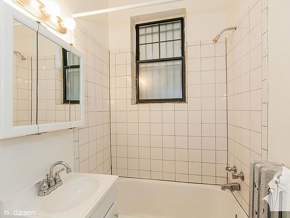 3rd image of 4829 N Damen #1321
