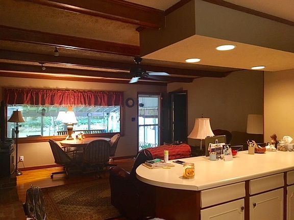 5th image of 86 Alta Vista Dr
