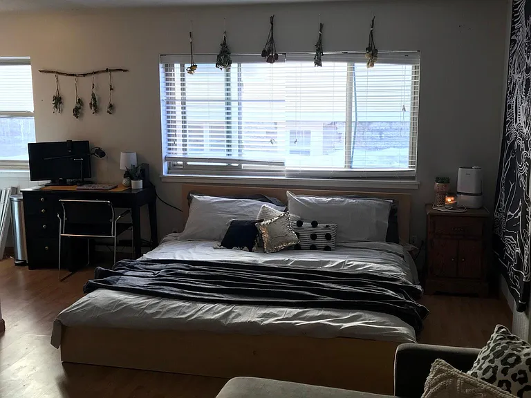 2315 Colfax Ave S #14 — Photo 9