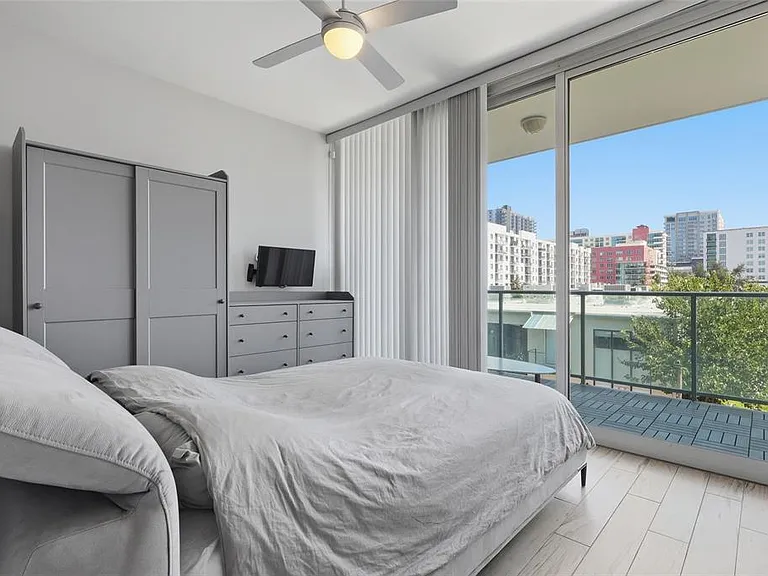 111 N 12th St #1310 — Photo 4