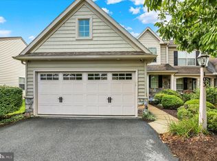 103 Goldenfield Dr, Lancaster, PA 17603