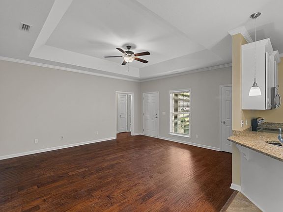 4th image of 141 Gracebrook Ct