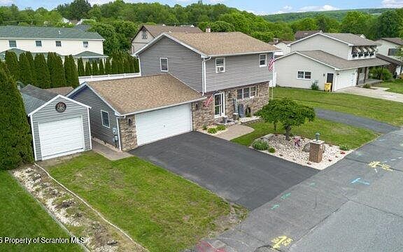 3rd image of 1335 Hampton Dr