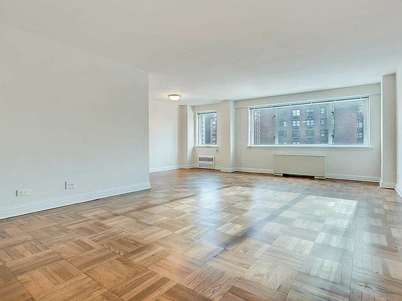 3rd image of 200 E 71st St APT 17E