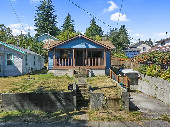 3rd image of 1131 Hewitt Ave