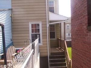 2nd image of 1016 N Pearl St