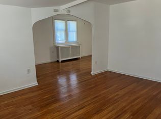 340 Elm Ave FLOOR 2, Maple Shade, NJ 08052