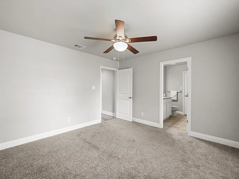 438 Sabine Ave — Photo 23