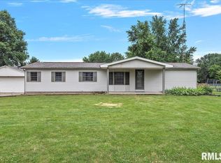 5570 Windmill Ln, Springfield, IL 62707