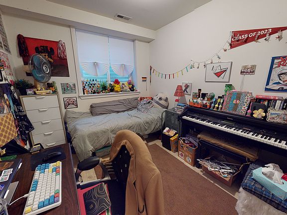 2nd image of 2025 N 17th St APT 1