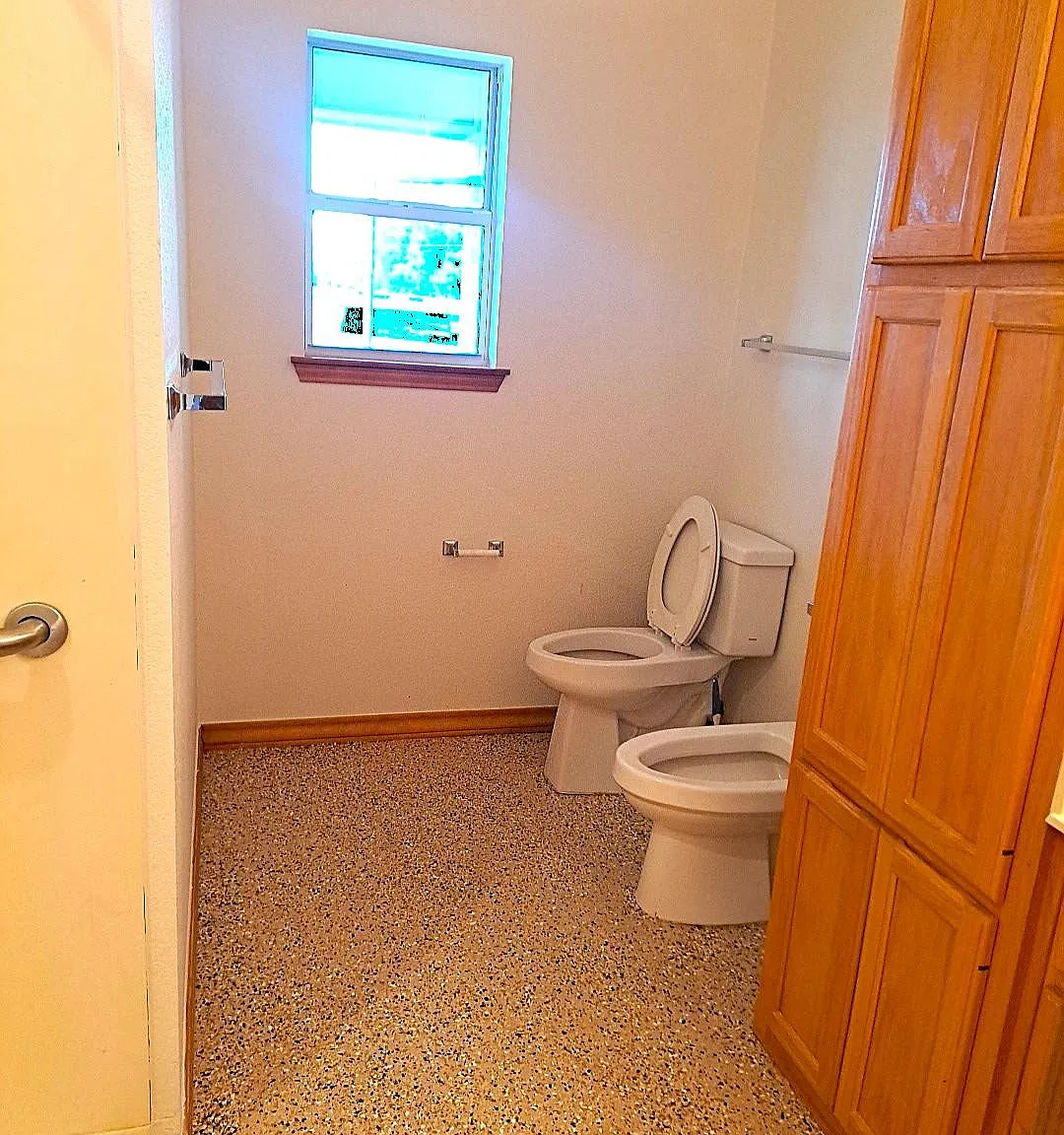 3 bed, 2.0 bath, 1698 sqft, $2,100 — Photo 4