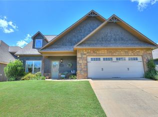 1780 Solamere Ct, Auburn, AL 36832