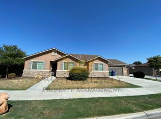 434 Descanso Bay Ct, Tulare, CA 93274