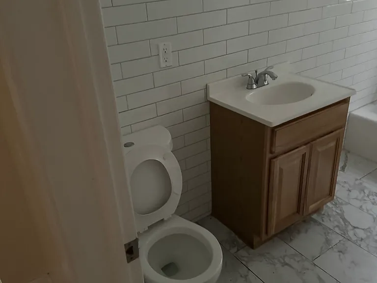 32 Starr Ave #6 — Photo 6