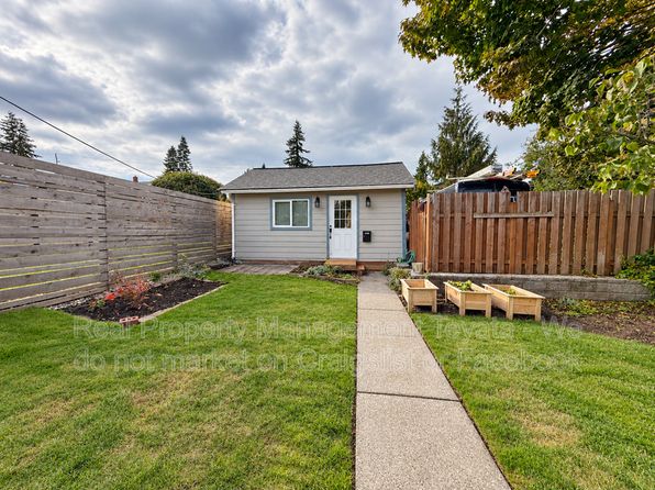 1339 Humboldt St Unit B
