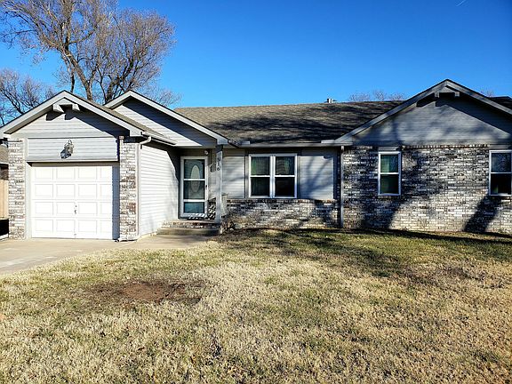 2nd image of 516 N Lakeside Dr #1