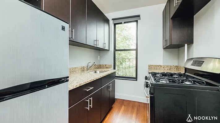 Rented by Compass | media 9