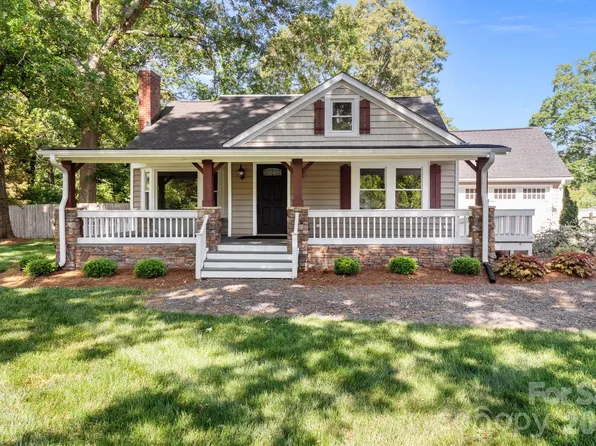319 N Central Ave, Locust, NC 28097